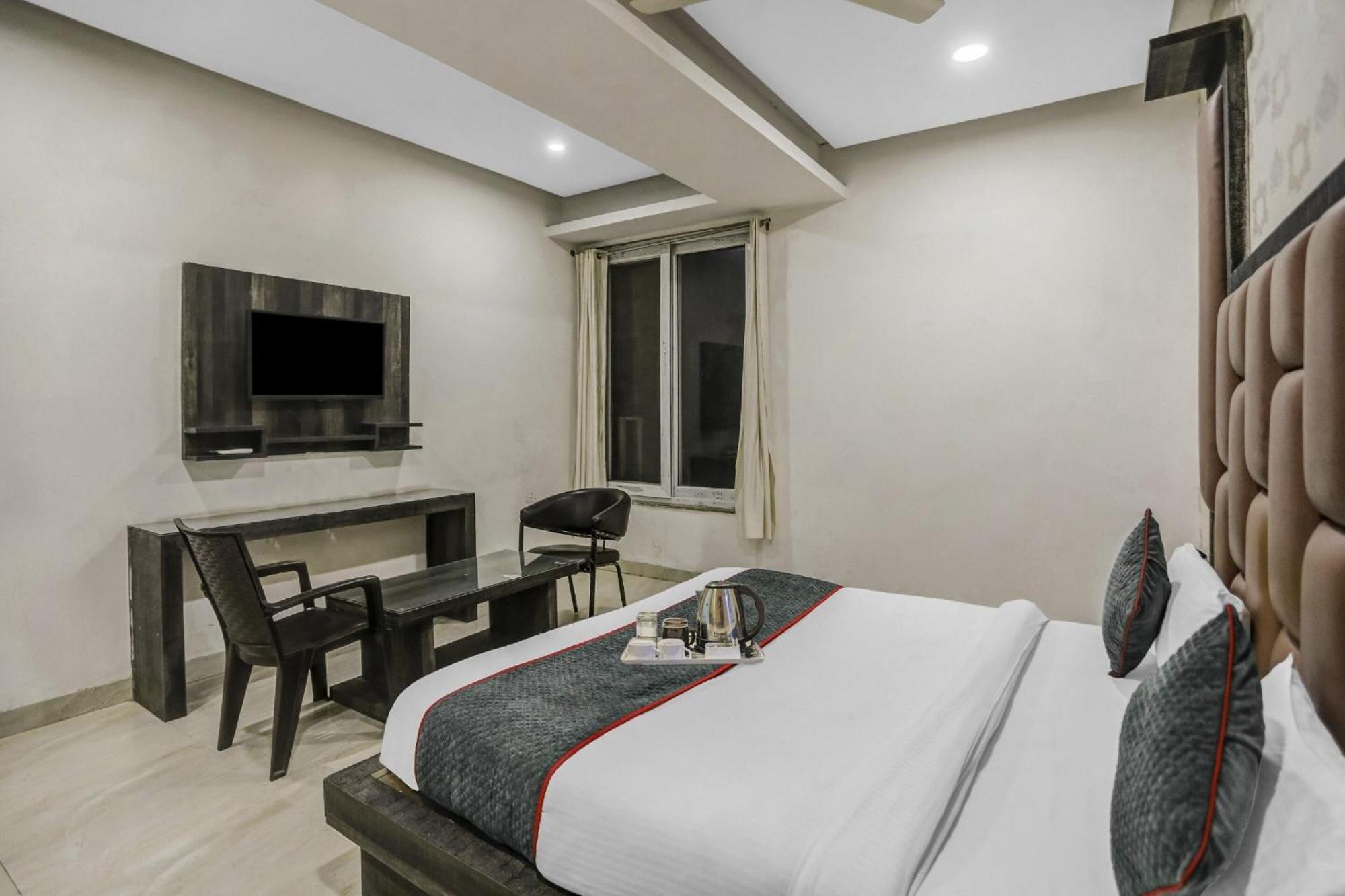 Townhouse 22956 Hotel Grand Residency Delhi Zewnętrze zdjęcie
