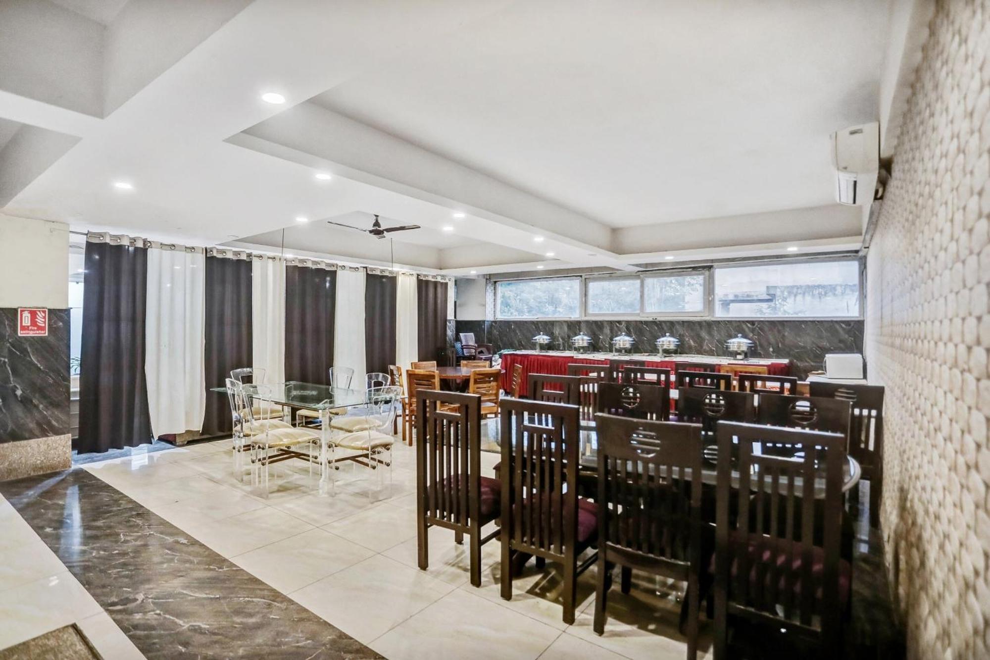 Townhouse 22956 Hotel Grand Residency Delhi Zewnętrze zdjęcie
