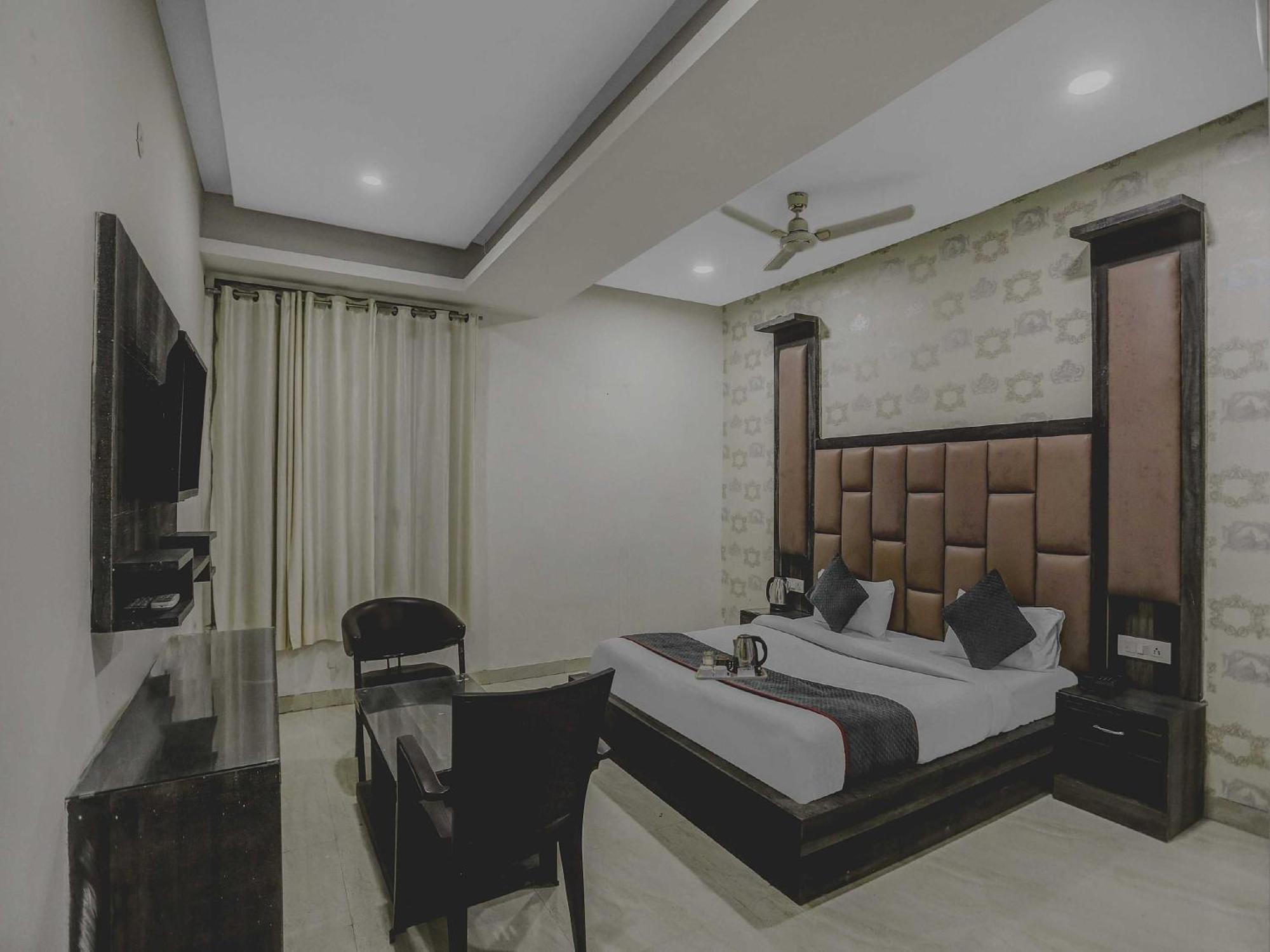 Townhouse 22956 Hotel Grand Residency Delhi Zewnętrze zdjęcie